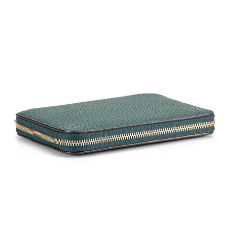 detail of zipper for the green leather passport wallet