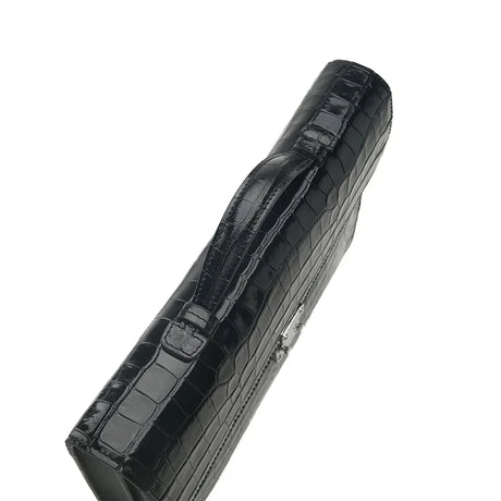 the close-up of the top handle for leather business folios