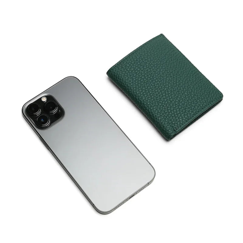 compare the size for the green wallet and iphone